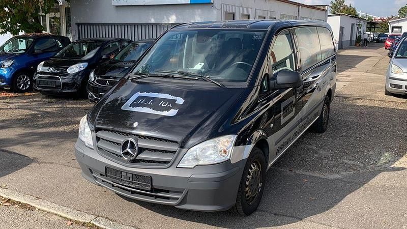 Schwarz Gebraucht 2012 Mercedes Vito Van / Kleinbus | 8.800 € (Fairer Preis) - Bild 1/4