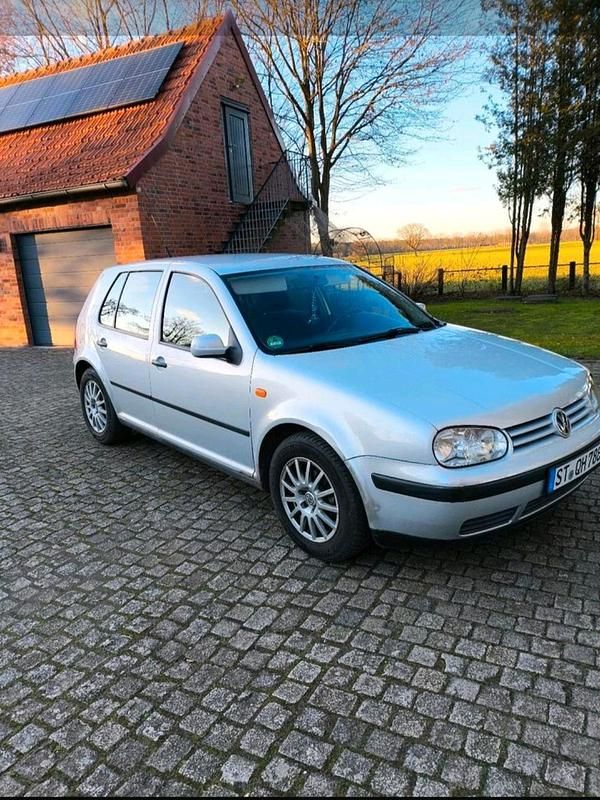 Gebraucht VW Golf IV 105 PS (77 kW) 1999 Silber Kleinwagen