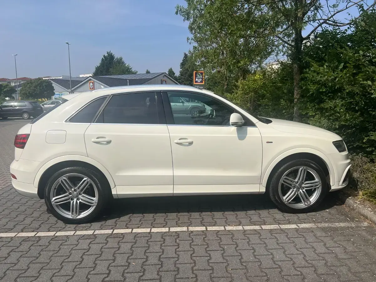 Gebraucht Audi Q3 Ambiente 177 PS (130 kW) 2014 Weiß SUV