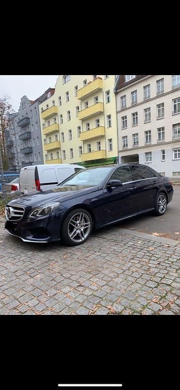 Gebraucht Mercedes E350 258 PS (189 kW) 2015 Blau Limousine