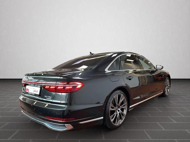 Gebraucht Audi A8 Ambiente 286 PS (210 kW) 2022 Vesuvgrau metallic (metallic) Limousine