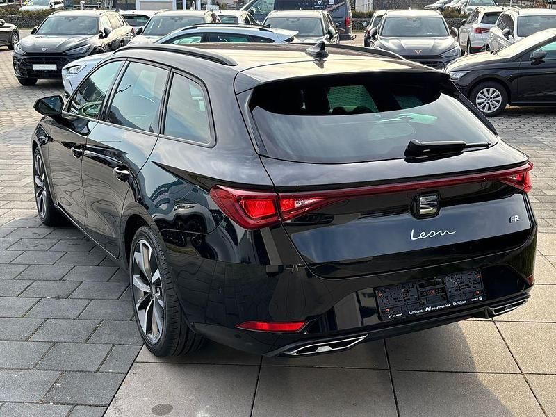 Gebraucht Seat Leon FR 150 PS (110 kW) 2023 Schwarz Limousine