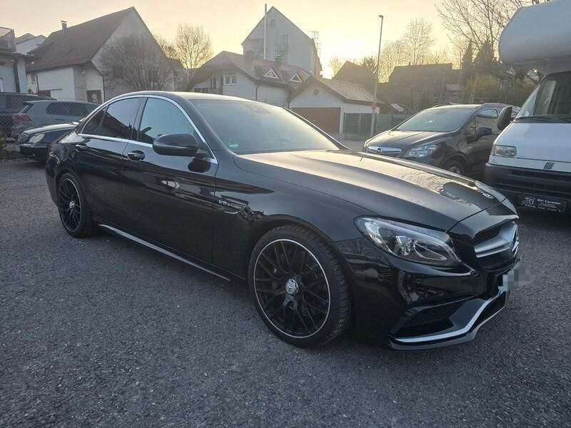 Schwarz Gebraucht 2017 Mercedes C63 AMG AMG Limousine | 39.999 € - Bild 1/4