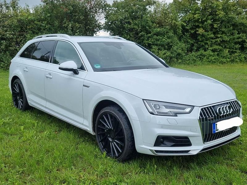 Weiß Gebraucht 2017 Audi A4 Allroad Ambiente Kombi | 22.500 € (Fairer Preis) - Bild 1/4