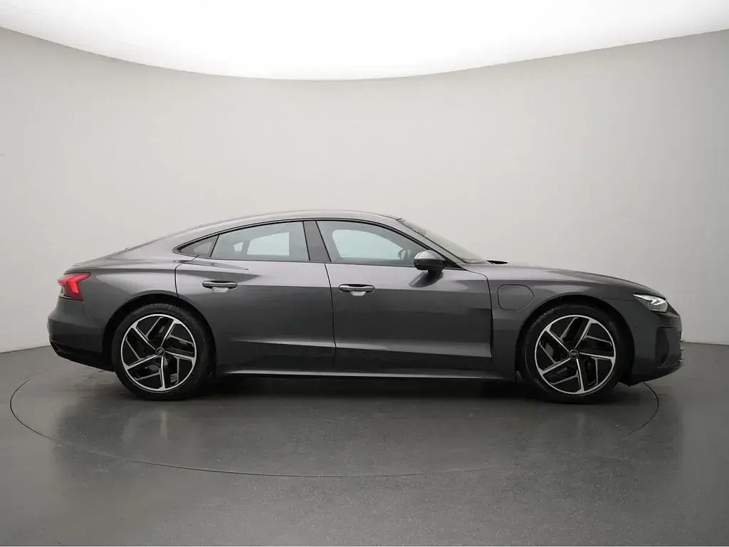 Gebraucht Audi e-tron GT quattro Sport 350 kW (476 PS) 2022 Daytonagrau perleffekt Limousine