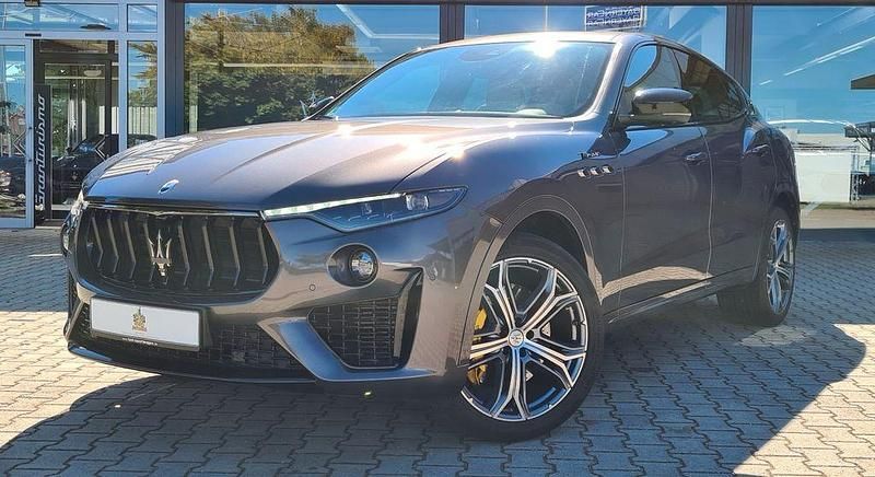 Grau Gebraucht 2022 Maserati Levante SUV | 65.900 € (Guter Preis) - Bild 1/4