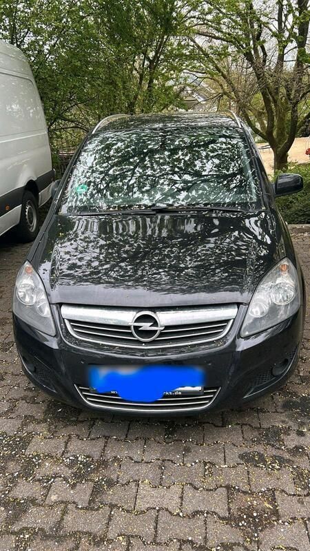 Schwarz Gebraucht 2011 Opel Zafira Edition Van / Kleinbus | 1.800 € (Superpreis) - Bild 1/4