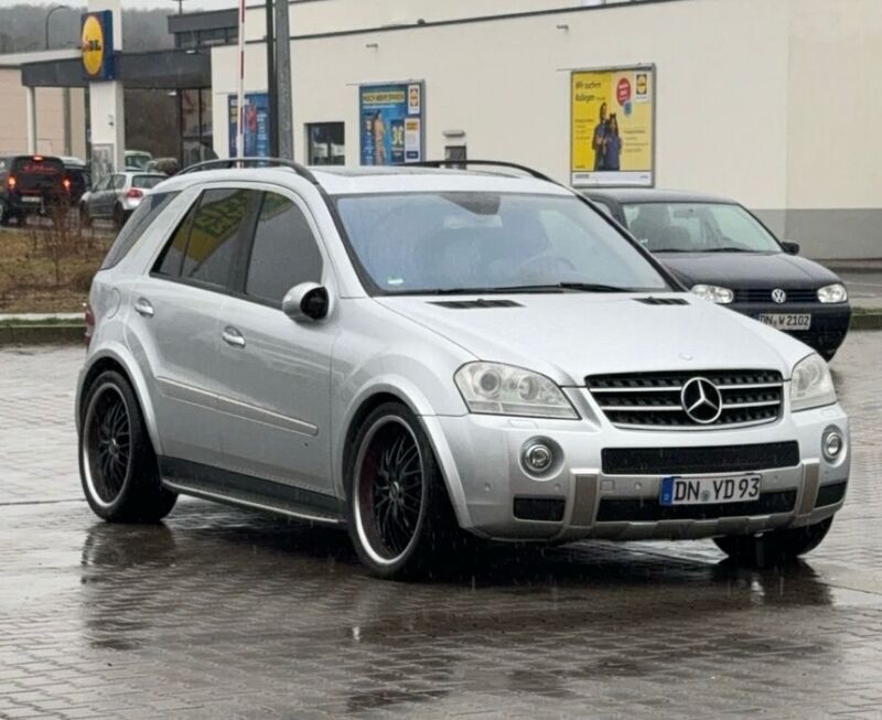 Silber Gebraucht 2005 Mercedes ML350 AMG SUV | 13.000 € (Teuer) - Bild 1/4