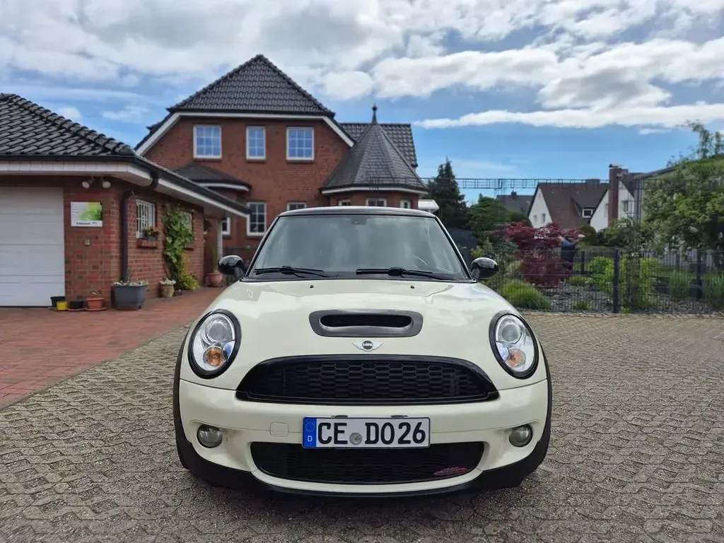 Używany Mini John Cooper Works 211 KM (155 kW) 2008 Hatchback