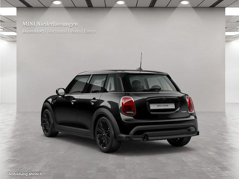 Gebraucht Mini Cooper 136 PS (100 kW) 2022 Schwarz Kleinwagen