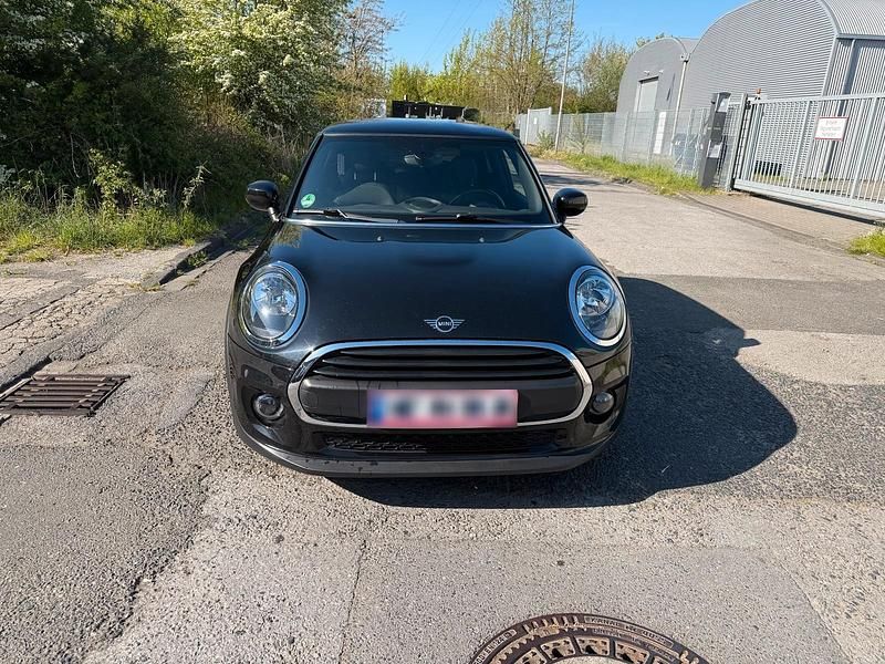 Second-hand Mini ONE 102 CP (75 kW) 2020 Negru Hatchback