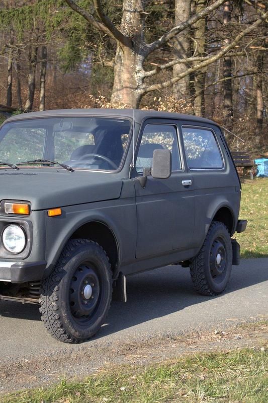 Gebraucht Lada niva 84 PS (61 kW) 2007 Grau SUV