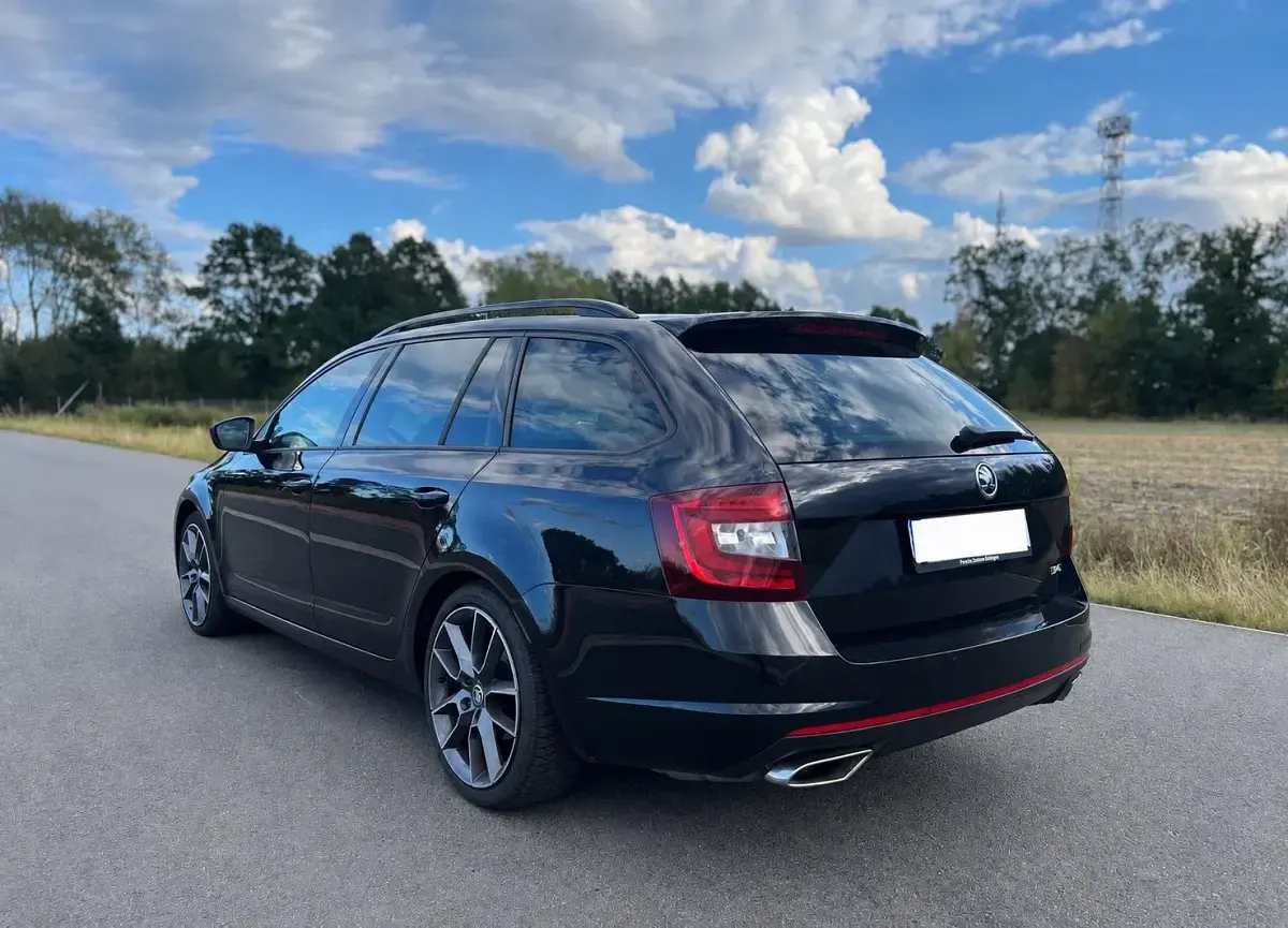 Gebraucht Skoda Octavia vRS 184 PS (135 kW) 2019 Schwarz Kombi