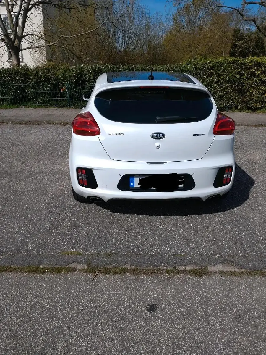 Gebraucht Kia Ceed GT GT 204 PS (150 kW) 2013 Weiß Kombi
