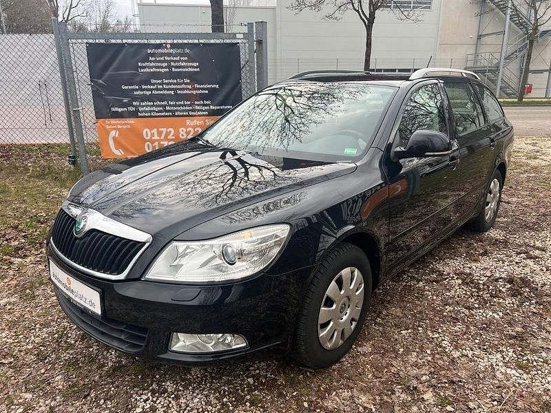 Gebraucht Skoda Octavia Elegance 122 PS (89 kW) 2011 Schwarz Kombi