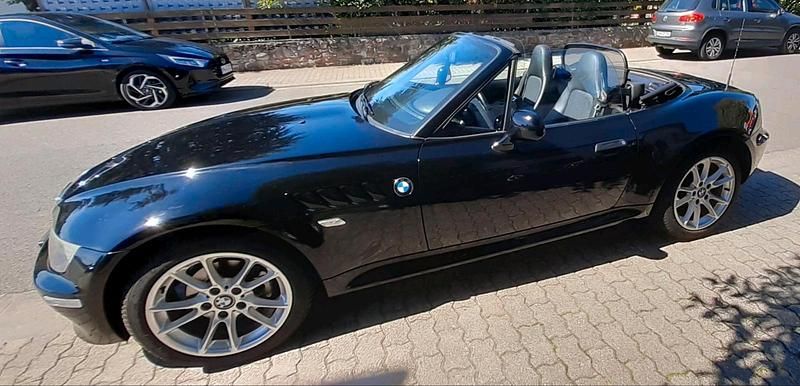 Gebraucht BMW Z3 118 PS (86 kW) 2001 Schwarz Cabrio