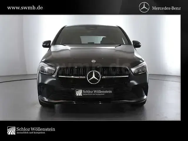 Gebraucht Mercedes B200 Progressive 163 PS (119 kW) 2026 Schwarz Kleinwagen