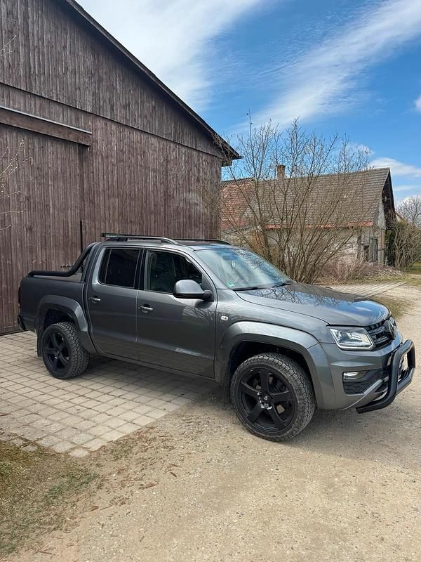 Second-hand VW Amarok 224 CP (164 kW) 2017 Gri Pickup
