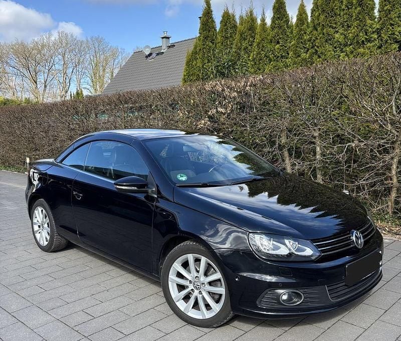 Gebraucht VW Eos Sportline 140 PS (102 kW) 2013 Schwarz Cabrio