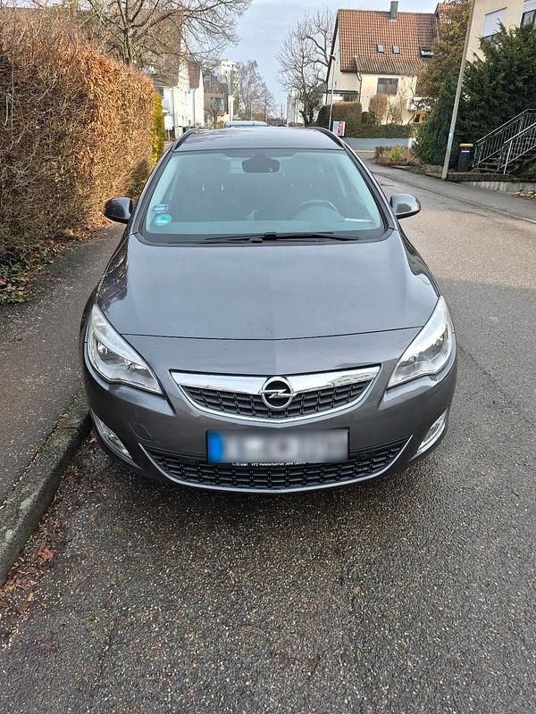 Gebraucht Opel Astra 140 PS (102 kW) 2010 Kombi