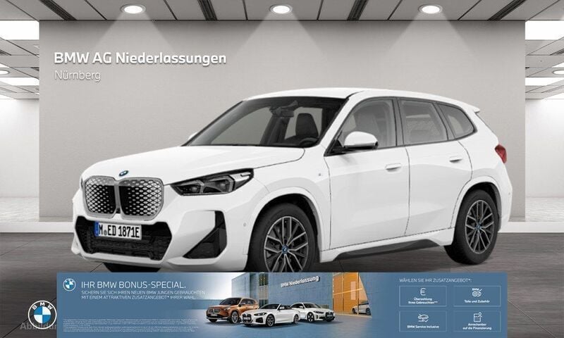 Weiß Gebraucht 2024 BMW iX1 Luxury Line SUV | 42.695 € (Fairer Preis) - Bild 1/3