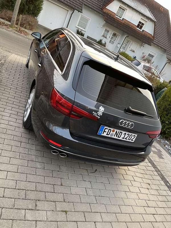 Gebraucht Audi A4 Design 218 PS (160 kW) 2016 Kombi