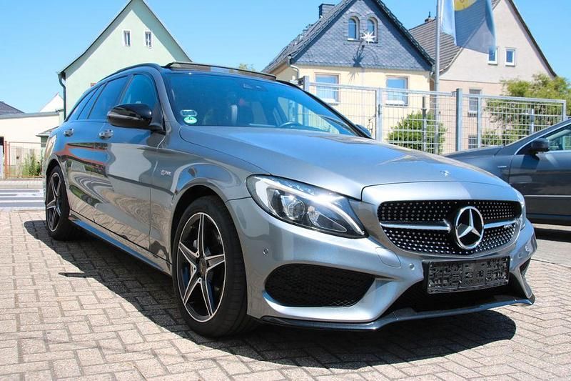 Grau Gebraucht 2018 Mercedes C43 AMG AMG Limousine | 30.950 € (Superpreis) - Bild 1/4