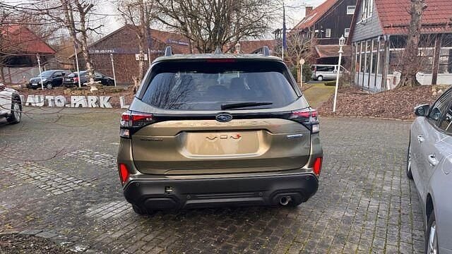 Neu Subaru Forester Active 136 PS (100 kW) 2026 Grün SUV