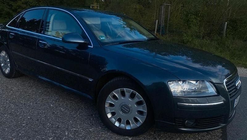 Blau Gebraucht 2007 Audi A8 Limousine | 7.900 € (Fairer Preis) - Bild 1/4