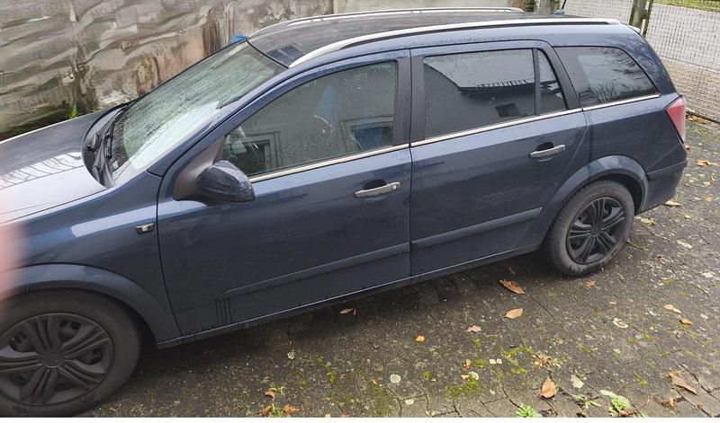 Gebraucht Opel Astra 105 PS (77 kW) 2007 Blau Kombi