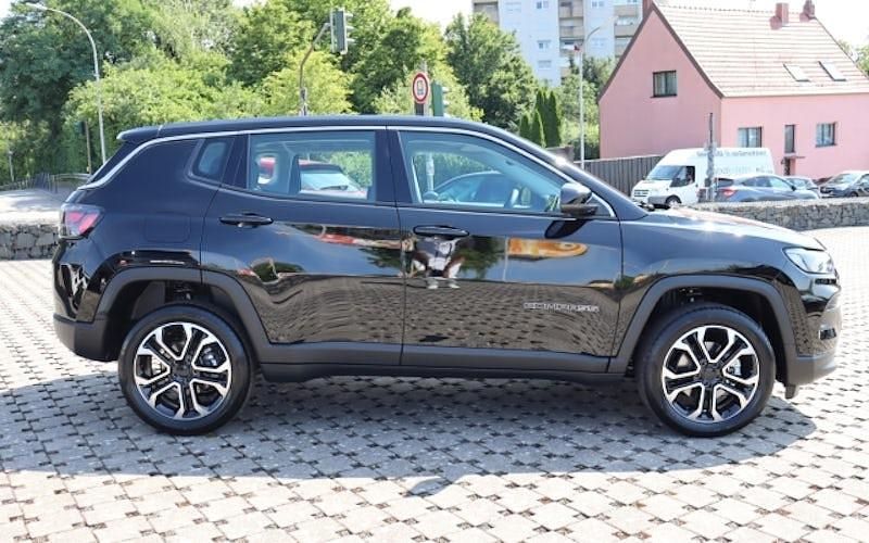 Gebraucht Jeep Compass Altitude 130 PS (95 kW) 2024 Schwarz SUV