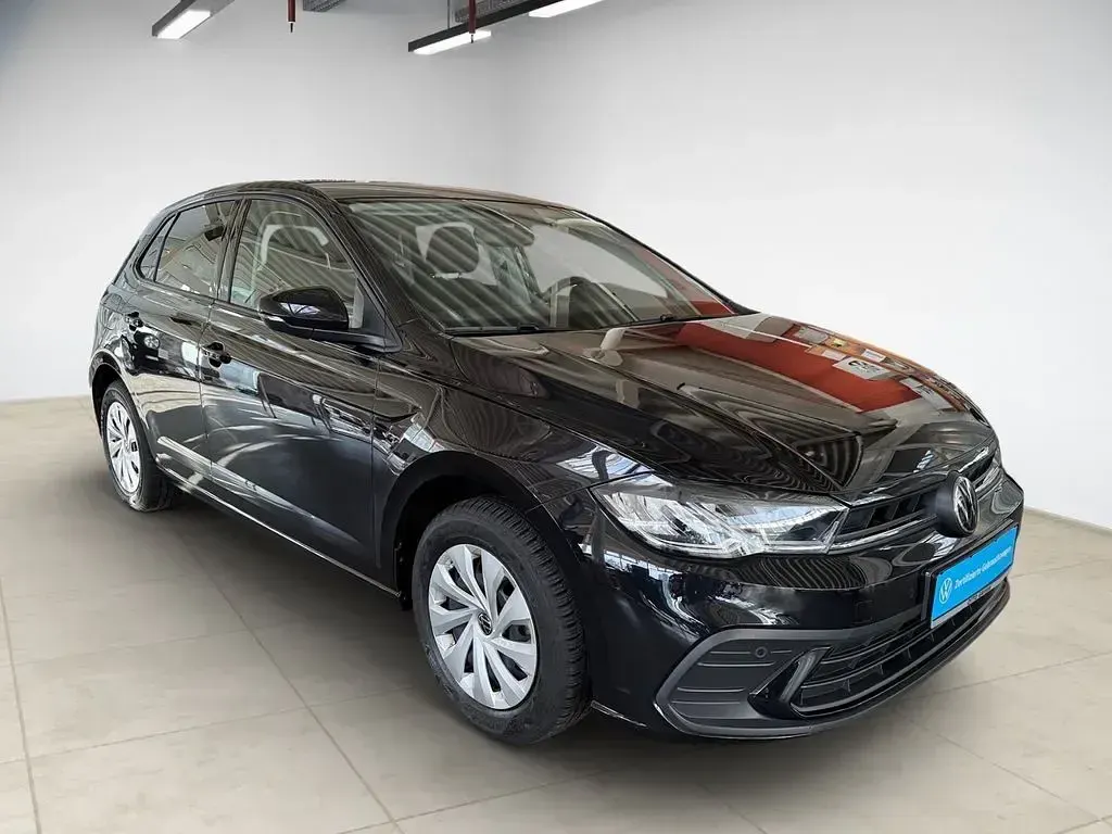 Gebraucht VW Polo Life 95 PS (69 kW) 2024 Deep black perleffekt (metallic) Kleinwagen