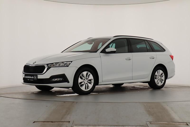 Gebraucht Skoda Octavia Ambition 116 PS (85 kW) 2022 Moonweiss metallic Kombi