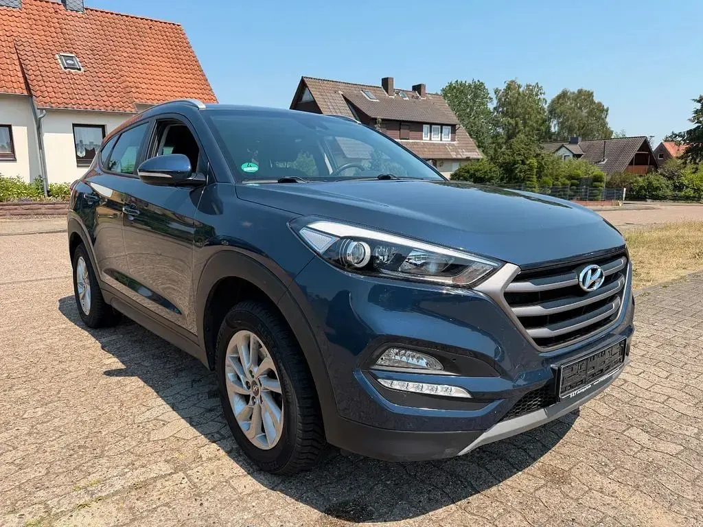 Gebraucht Hyundai Tucson Advantage 132 PS (97 kW) 2017 Blau SUV