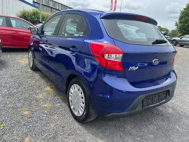Gebraucht Ford Ka 86 PS (63 kW) 2017 Blaumet. Limousine