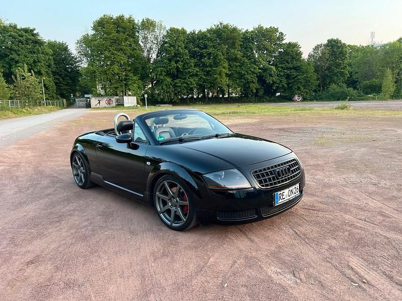 Schwarz Gebraucht 2003 Audi TT Cabrio | 3.990 € (Fairer Preis) - Bild 1/4