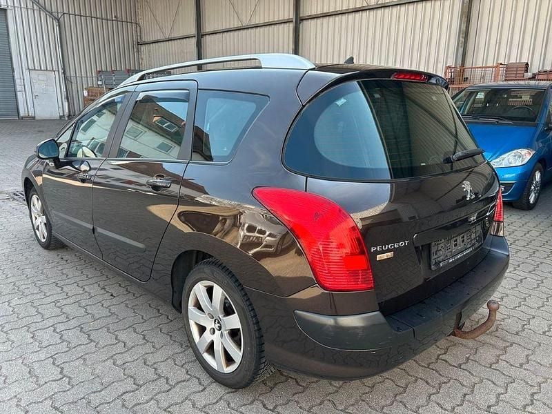 Gebraucht Peugeot 308 SW Access 92 PS (67 kW) 2011 Kombi