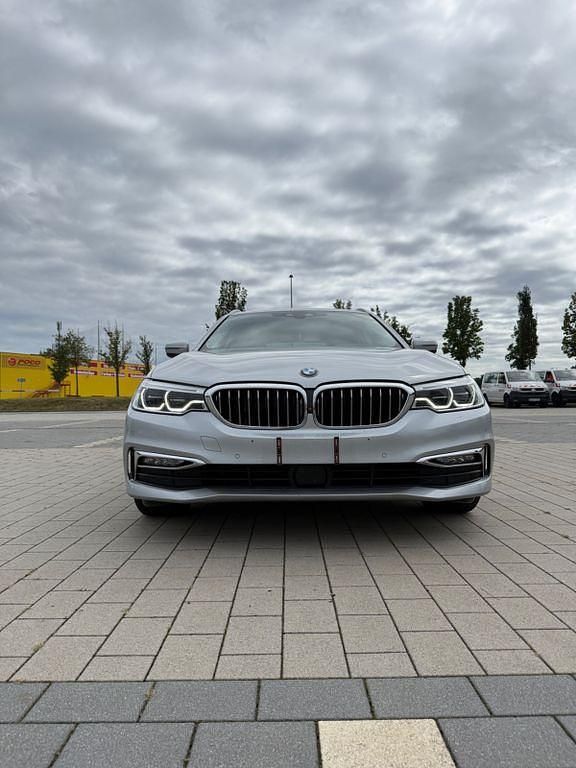 Gebraucht BMW 530 Luxury Line 265 PS (194 kW) 2017 Silber Kombi