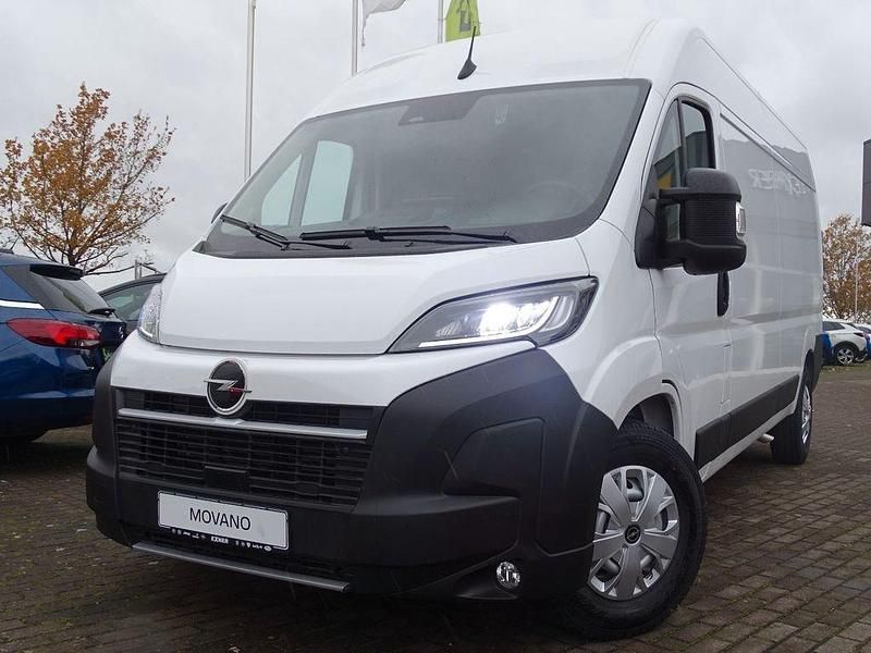 Gebraucht Opel Movano 140 PS (102 kW) 2024 Cassablanca weiss Van
