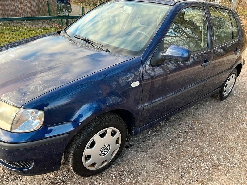 Gebraucht 2000 VW Polo Trendline Limousine | 230 € (Superpreis) - Bild 1/4