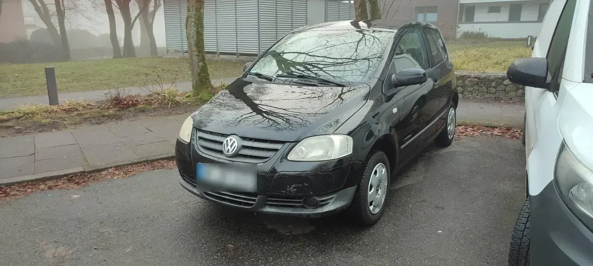 Gebraucht VW Fox 55 PS (40 kW) 2006 Schwarz Kleinwagen