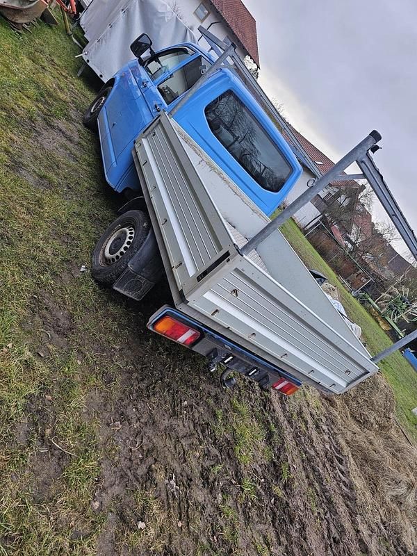 Gebraucht VW T5 131 PS (96 kW) 2006 Blau Van