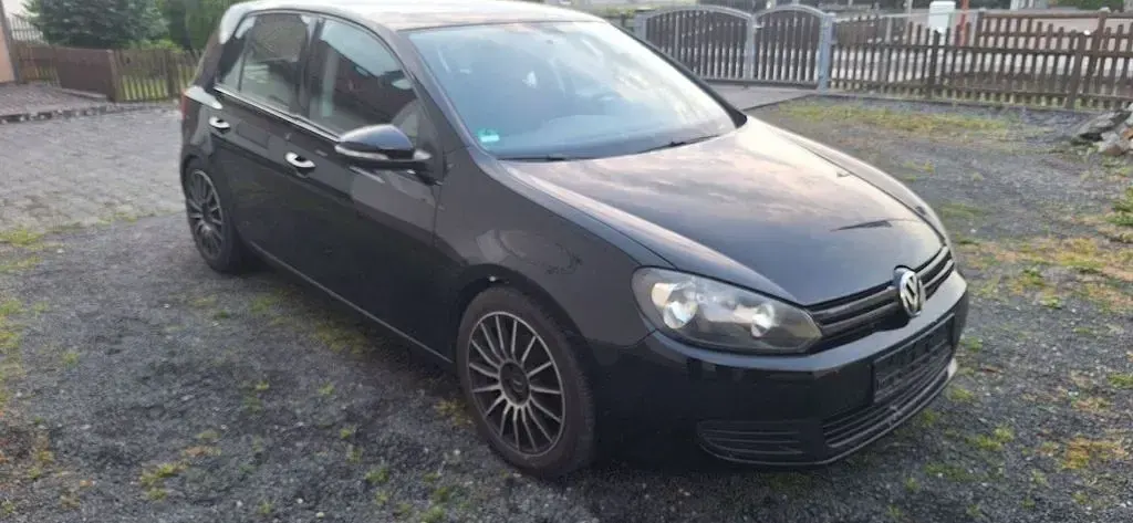 Gebraucht VW Golf VI Trendline 102 PS (75 kW) 2009 Schwarz Kleinwagen