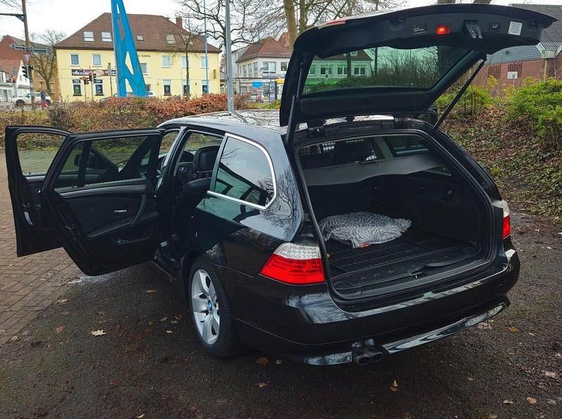 Gebraucht BMW 530 Exclusive 235 PS (172 kW) 2008 Schwarz Kombi