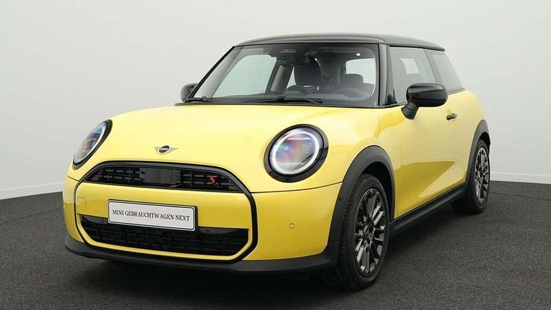 Gelb Gebraucht 2024 Mini Cooper S Classic Kleinwagen | 28.516 € (Fairer Preis) - Bild 1/4