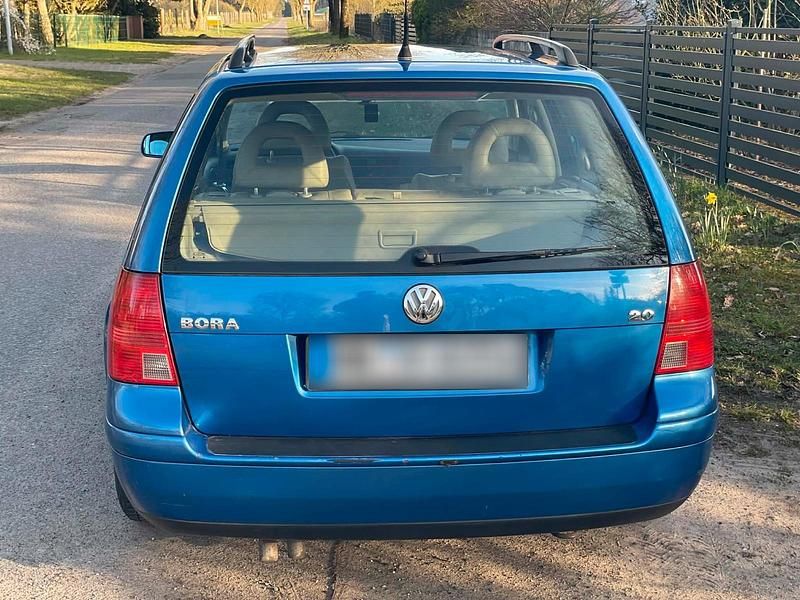 Gebraucht VW Bora 116 PS (85 kW) 2000 Blau Kombi