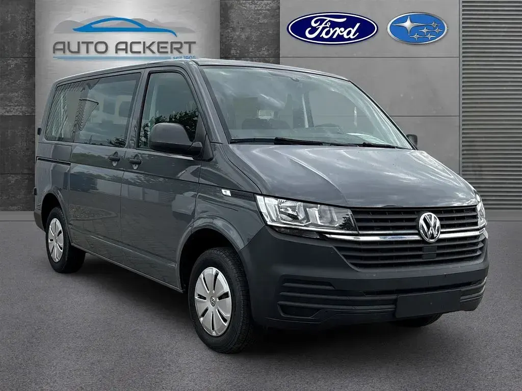 Gebraucht VW Transporter 110 PS (80 kW) 2024 Grau Van