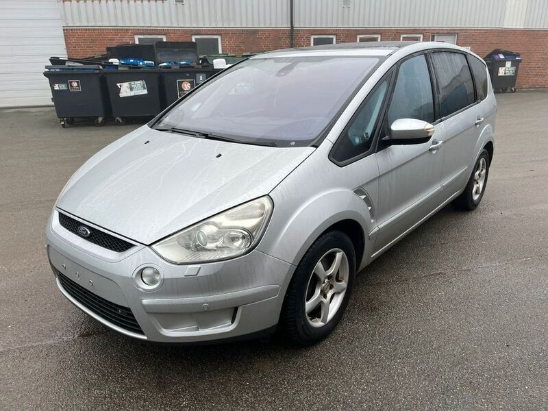 Silber Gebraucht 2008 Ford S-MAX Titanium Van / Kleinbus | 2.200 € (Fairer Preis) - Bild 1/4