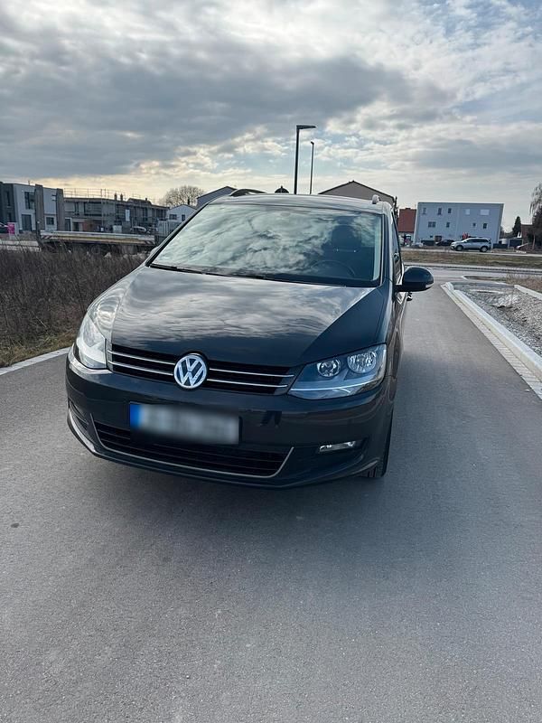 Gebraucht VW Sharan 150 PS (110 kW) 2018 Grau Van / Kleinbus