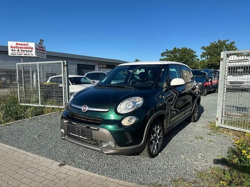 Grün Gebraucht 2015 Fiat 500L Trekking Van / Kleinbus | 9.990 € (Fairer Preis) - Bild 1/4
